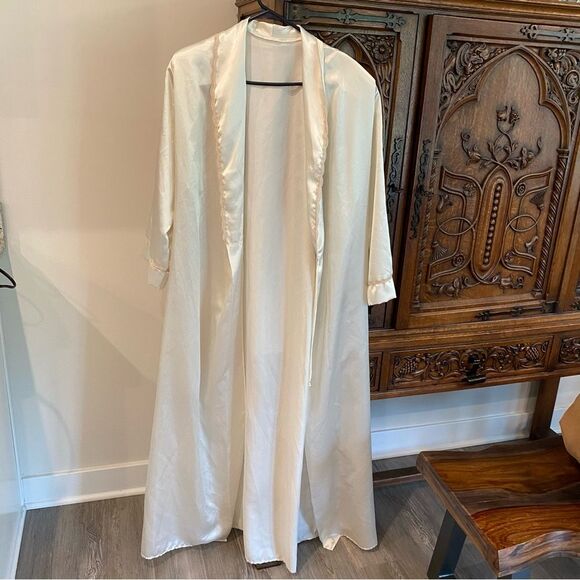 Vintage Full Length Satin Nightgown Lace Detail Silky Slip Dress Robe medium - Picture 12 of 16